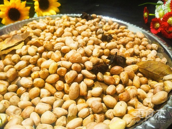 Homemade Spiced Peanuts recipe