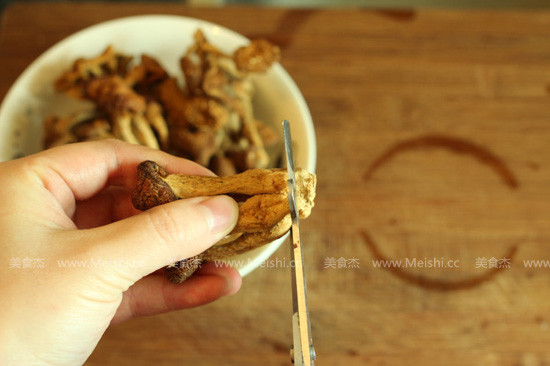 Pepper Fragrant Tea Tree Mushroom recipe