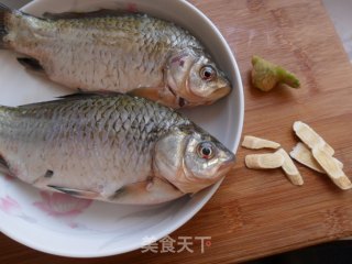 Pleurotus Eryngii Crucian Carp Soup recipe