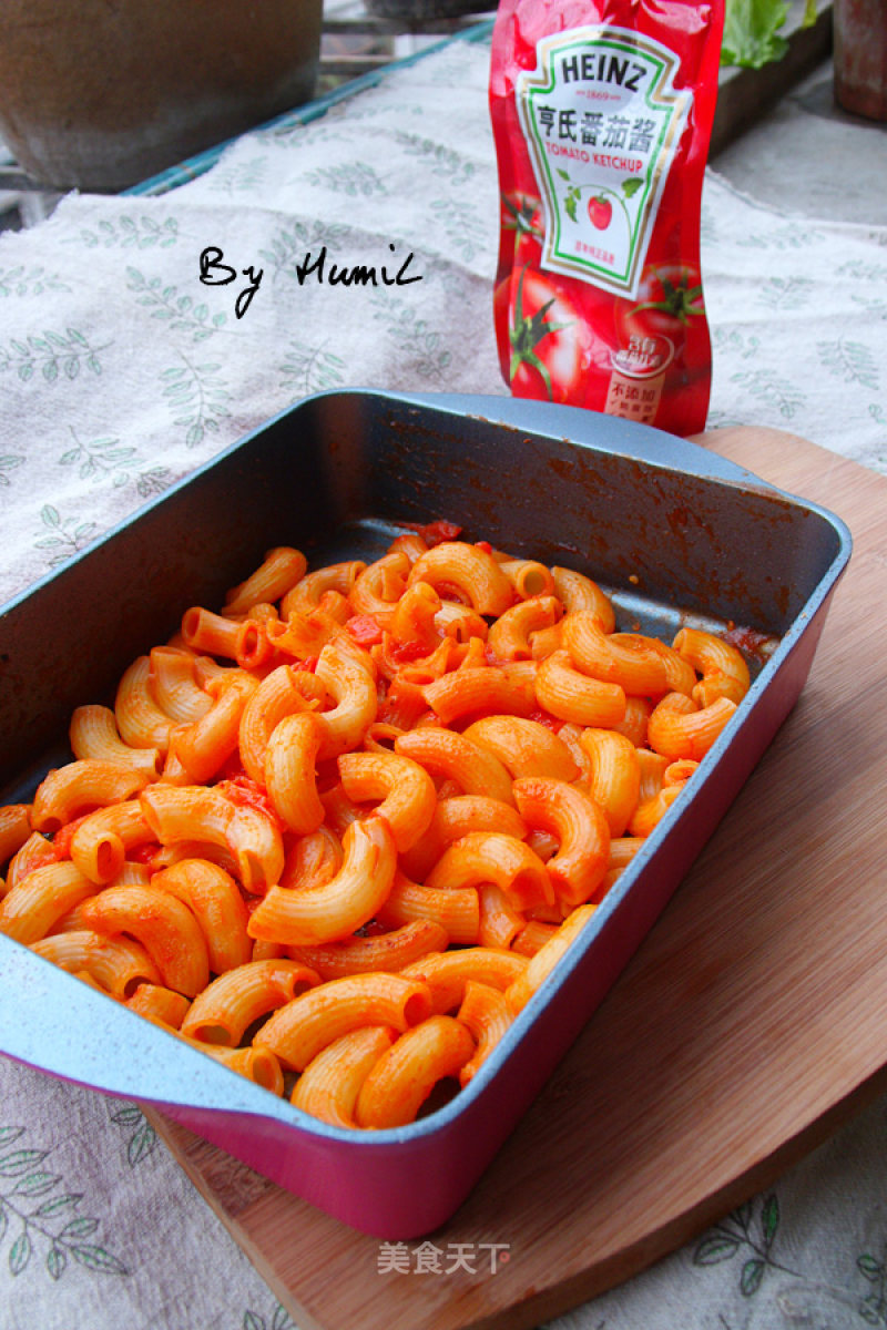 Macaroni with Tomato Sauce recipe