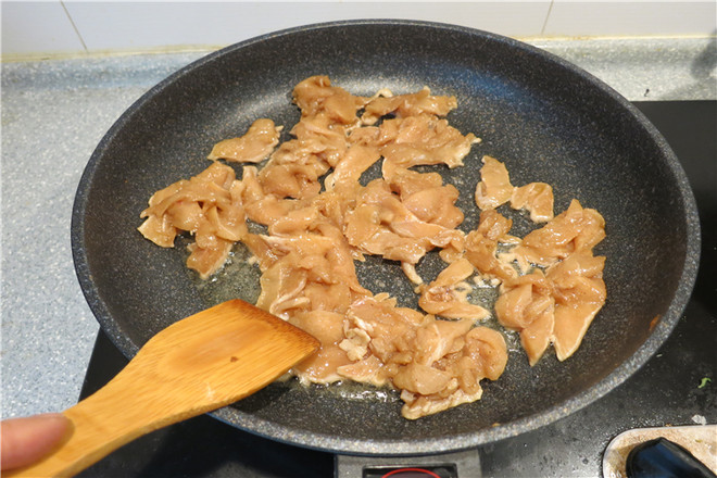 Chicken Breasts and Onions are Cleverly Paired recipe