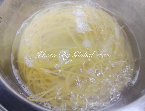 Chicken Pasta with Pumpkin Sauce and Avocado recipe