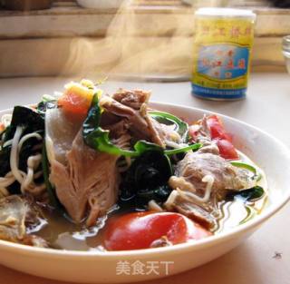 Summer Nourishment Product --- Duck Meat and Pepper Leaf Noodles recipe