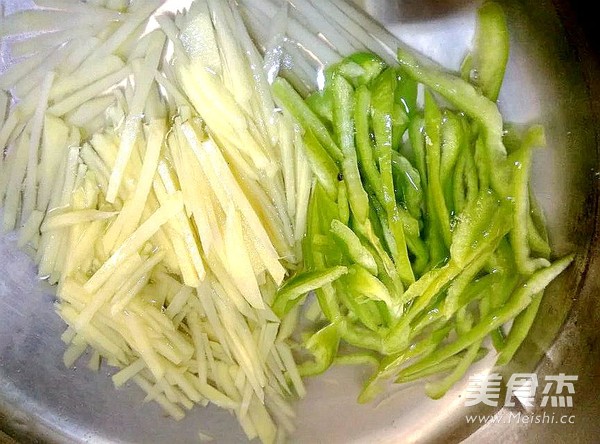 Green Pepper and Potato Shreds recipe