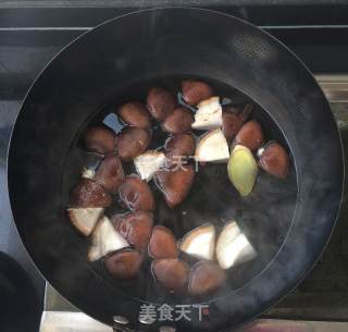 Fresh Mushroom Tofu Soup recipe