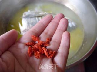 Calcium for Improving Eyesight---------fish Head Tofu and Wolfberry Soup recipe