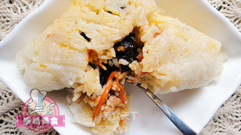 Fish-flavored Pork Dumplings recipe