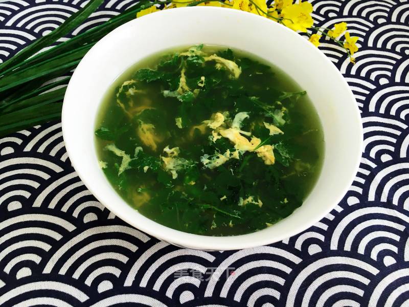 Chrysanthemum Leaf Egg Soup recipe