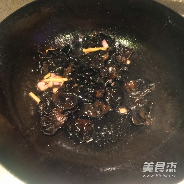 Fried Fungus with Broccoli recipe