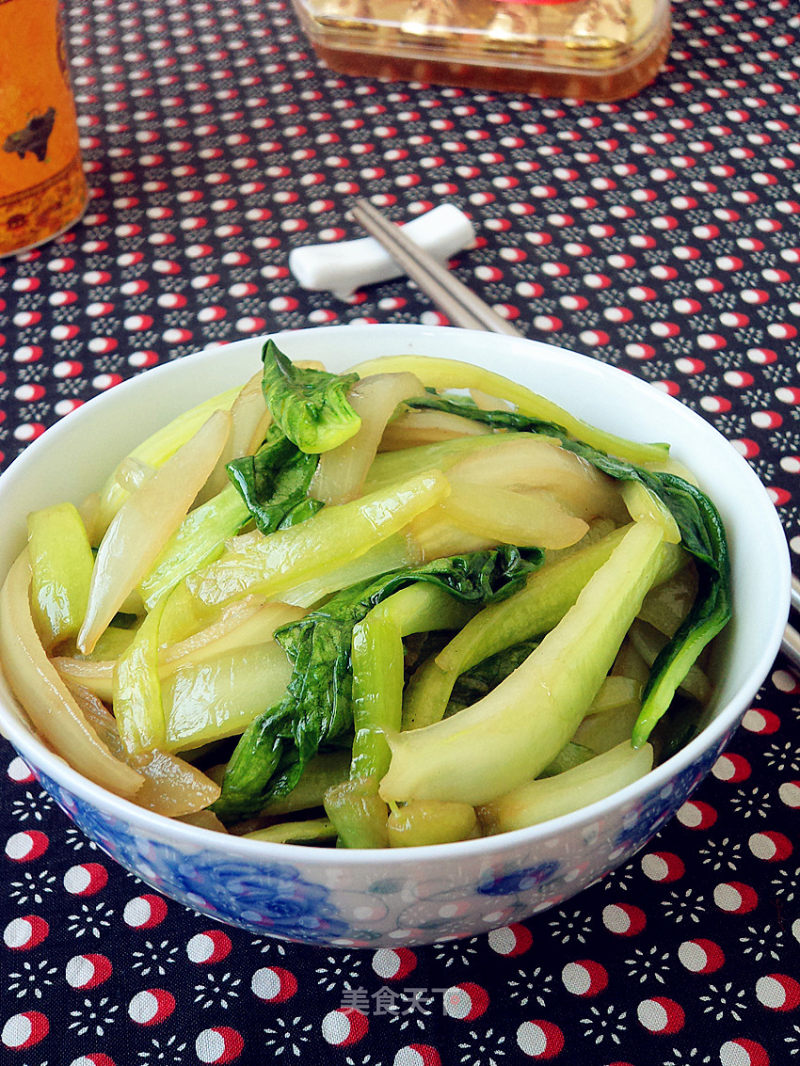 Stir-fried Rapeseed with Onions
