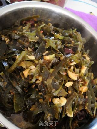 Shredded Kelp with Garlic Spicy Sauce recipe