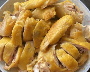 Homemade Version of Salt-baked Chicken with Simple Skin and Tender Meat recipe