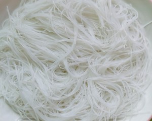 Steamed Loofah with Garlic Vermicelli recipe