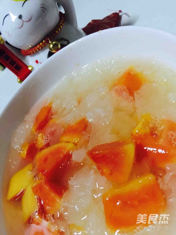 Papaya and Tremella Soup recipe