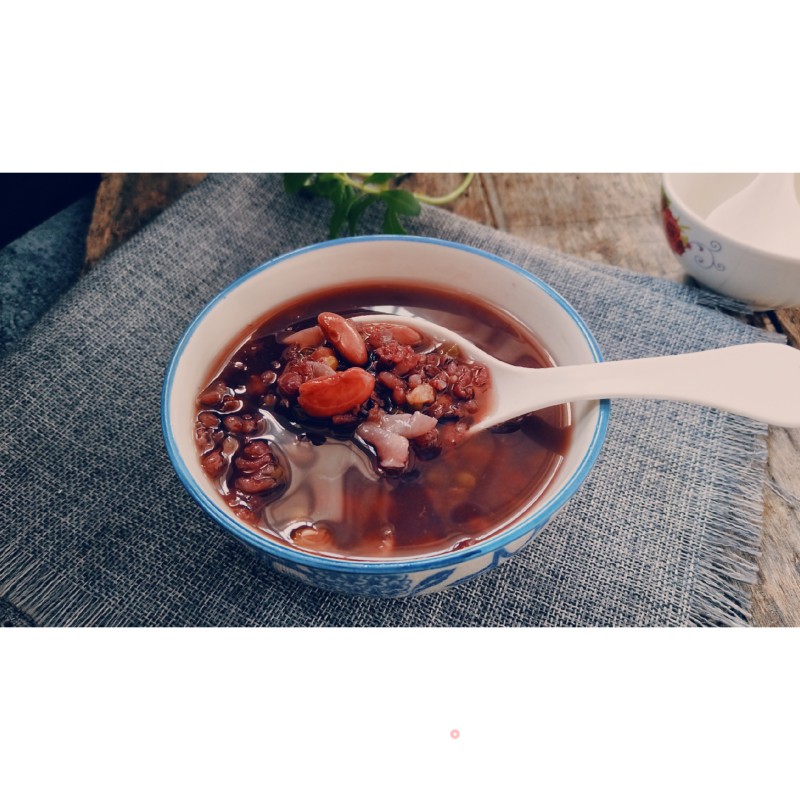 Red Kidney Bean and Black Rice Porridge recipe