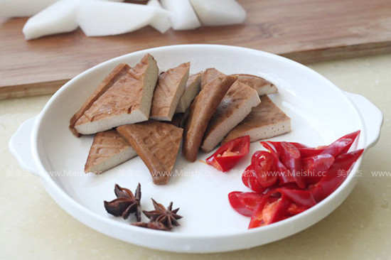 White Radish Roasted Dried Bean Curd recipe