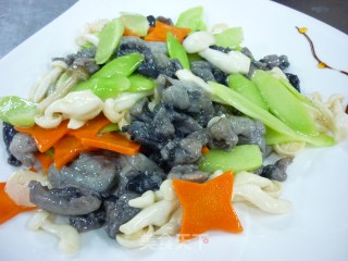 Stir-fried Black-bone Chicken with White Jade Mushroom recipe