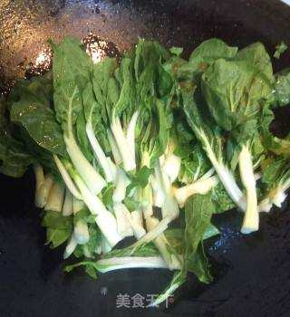 Stir-fried Milk Cabbage with Garlic recipe