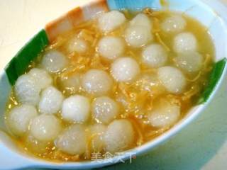 Light and Delicious Summer Melon Balls with Scallops in Soup recipe