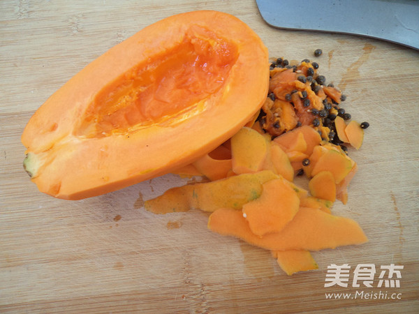Papaya and Tremella Soup recipe
