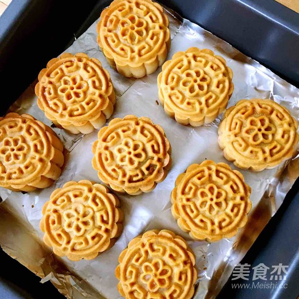 Mid-autumn Moon Cakes recipe