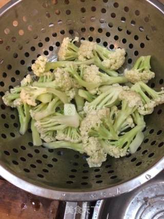 Stir-fried Organic Cauliflower with Tempeh recipe