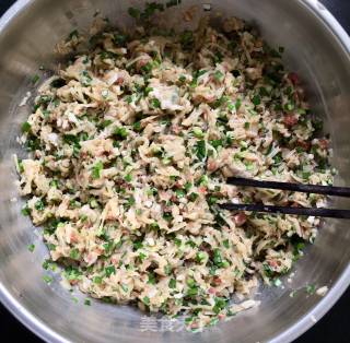 Pork Dumplings with Sea Oysters and Shredded Radish recipe