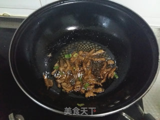 Stir-fried Noodles with Cabbage recipe