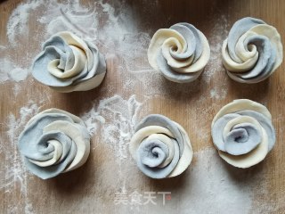 Blue Enchantress Rose Roll recipe