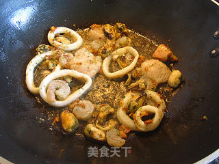 Fried Onion with Seafood recipe