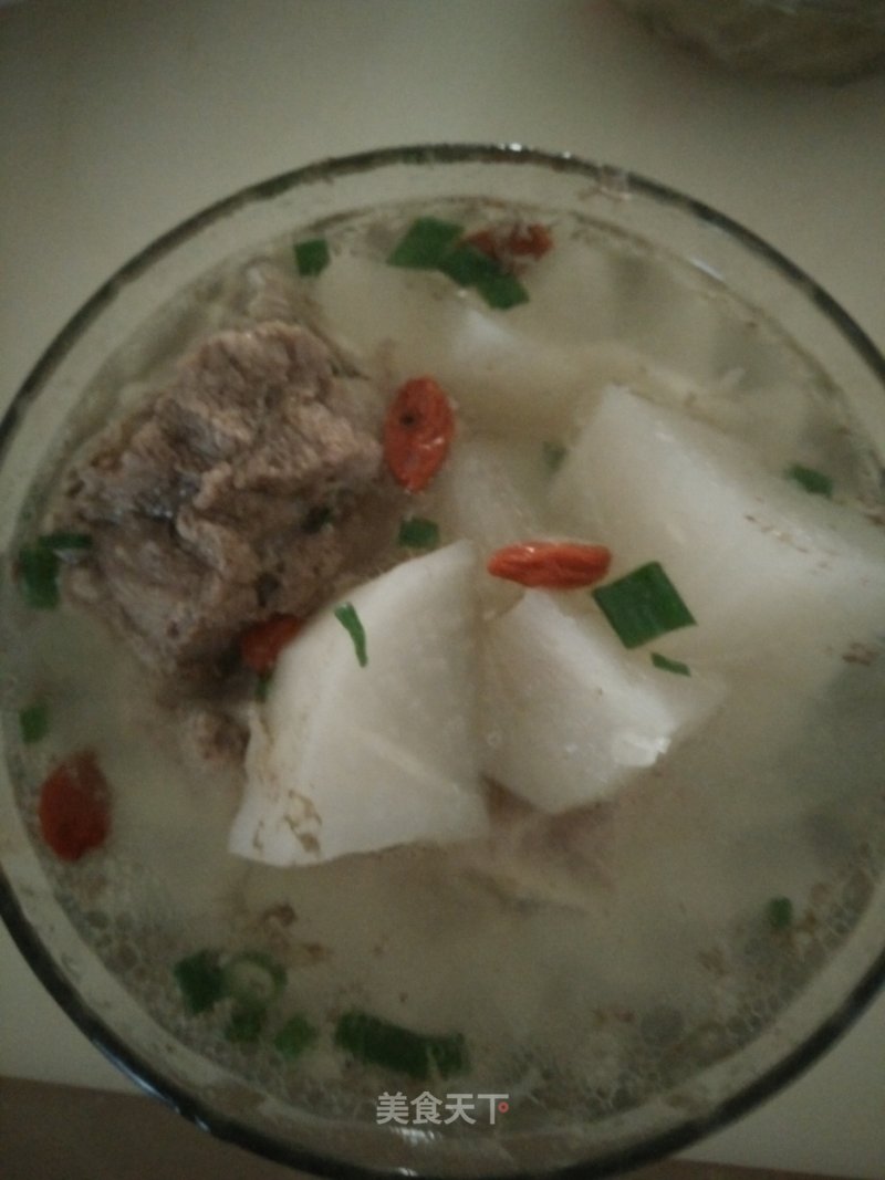 Autumn Nourishing Yin and Nourishing Lungs (white Radish Bone Soup) recipe