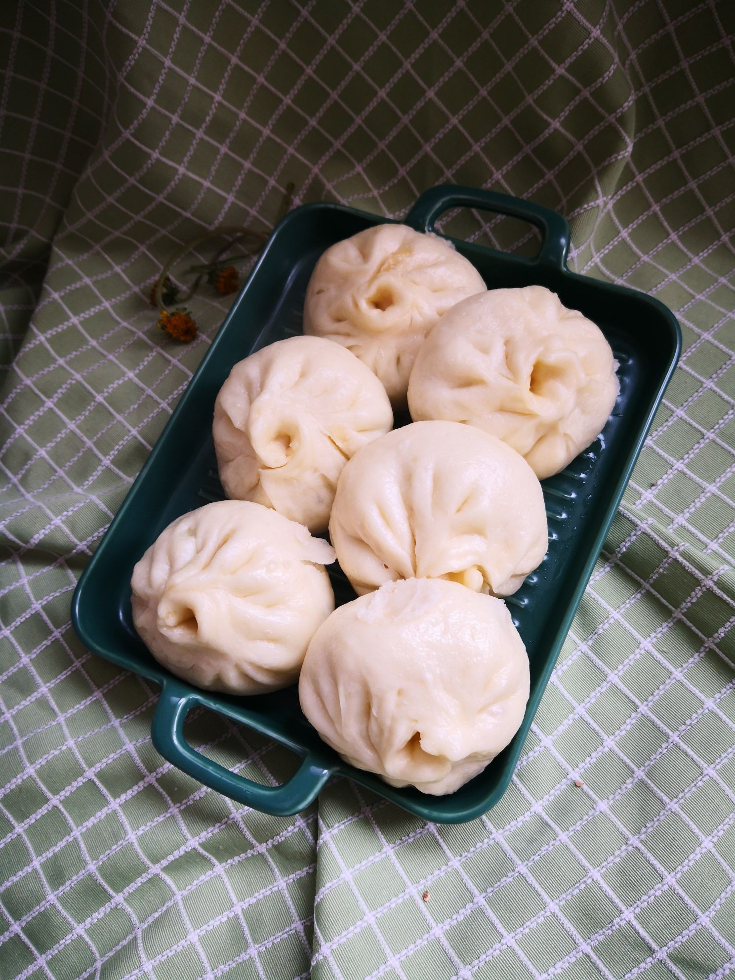 Horned Melon Egg Buns recipe