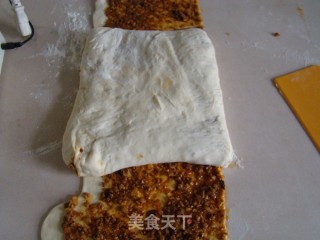 Sauce-flavored Sesame Cake recipe