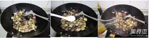 Spicy Stir-fried Clams recipe