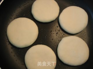 Leek Egg Vermicelli Pie recipe