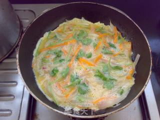 Fried Eggs with Onions recipe