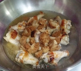 Roasted Chicken Wing Roots with Hericium recipe