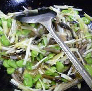 Fried Eel with Leek Sprouts and Broad Beans recipe