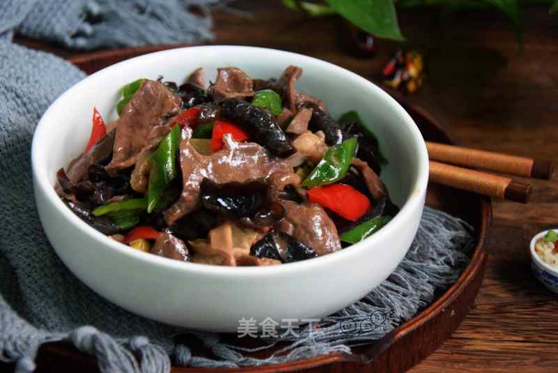 Stir-fried Pork Heart with Colored Peppers recipe