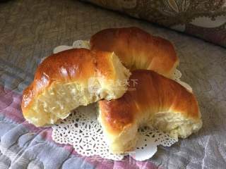 #aca烤明星大赛#jam and Soft Croissant Small Bread Meal Bag recipe