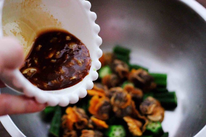 Horseradish Warm Mixed Okra Clams recipe