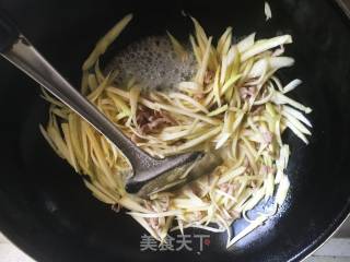 Stir-fried Rice White with Shredded Pork recipe