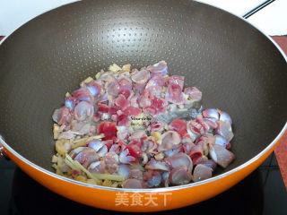 Stir-fried Beans with Chicken Gizzards recipe