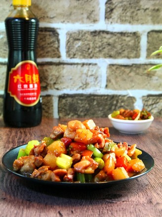 Stir-fried Potatoes with Diced Chicken