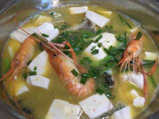 Yellow Thorn Fish Tofu Soup recipe