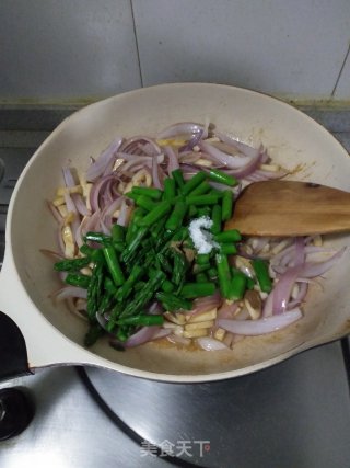 Stir-fried Asparagus with Pleurotus Eryngii recipe