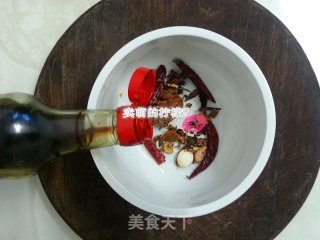 Winter Recipe: [1] How to Use A Soymilk Machine to Make Stewed Pork Skin Jelly recipe