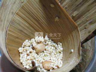 Pork Ribs, Peanuts, Glutinous Rice Dumplings recipe