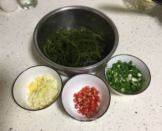 Hot and Sour Kelp Shreds recipe