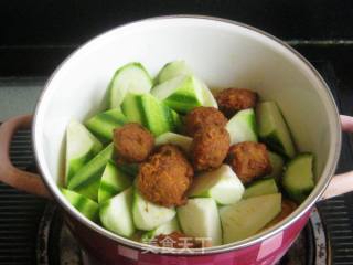 Stewed Tofu with Meatballs and Shrimp recipe